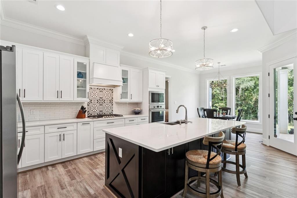 5037 TWIN RIVER Place