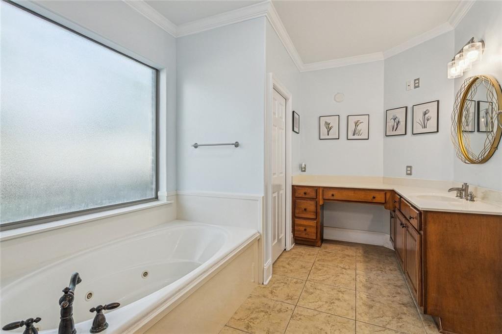 452 BELLE POINTE Drive