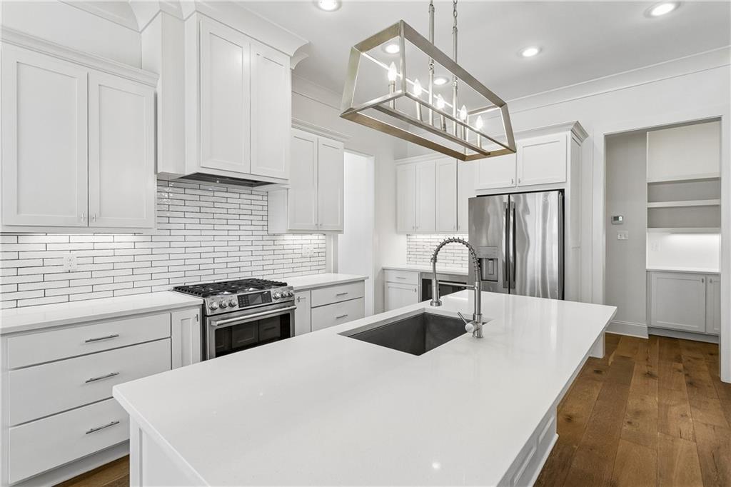224 CHATEAU PAPILLON Drive