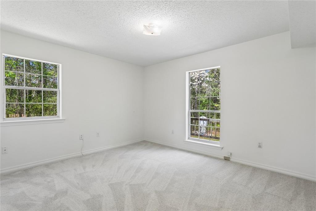 25241 CRABAPPLE Lane