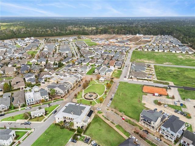 805 CHRETIEN POINT Avenue