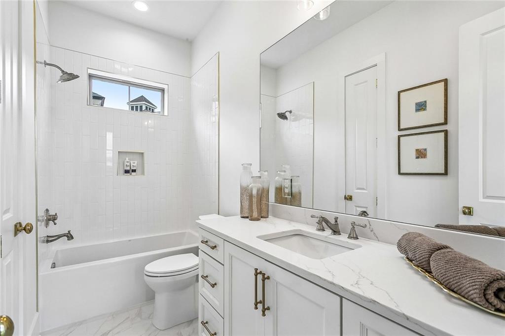 508 MOUNT HOPE Court