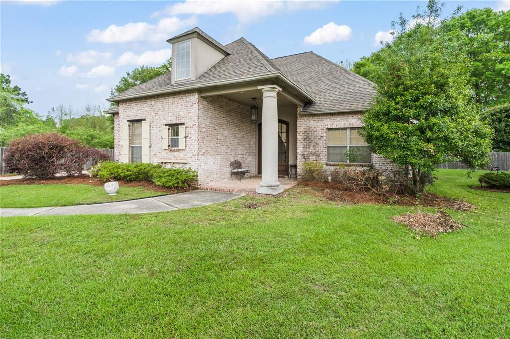 105 RED FOX RUN Boulevard