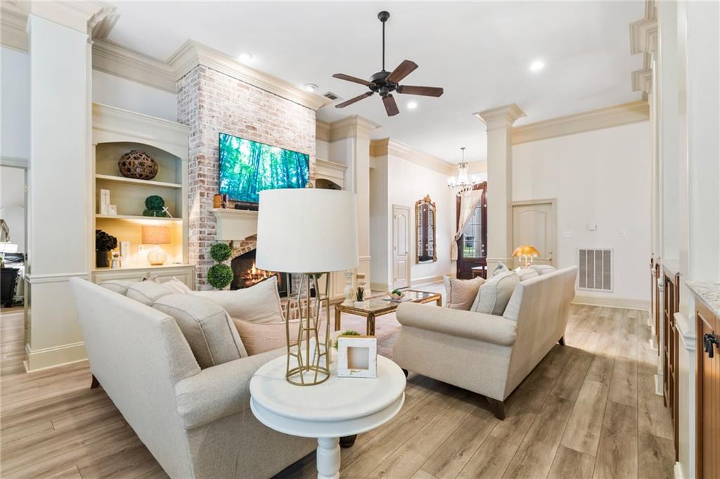 105 RED FOX RUN Boulevard