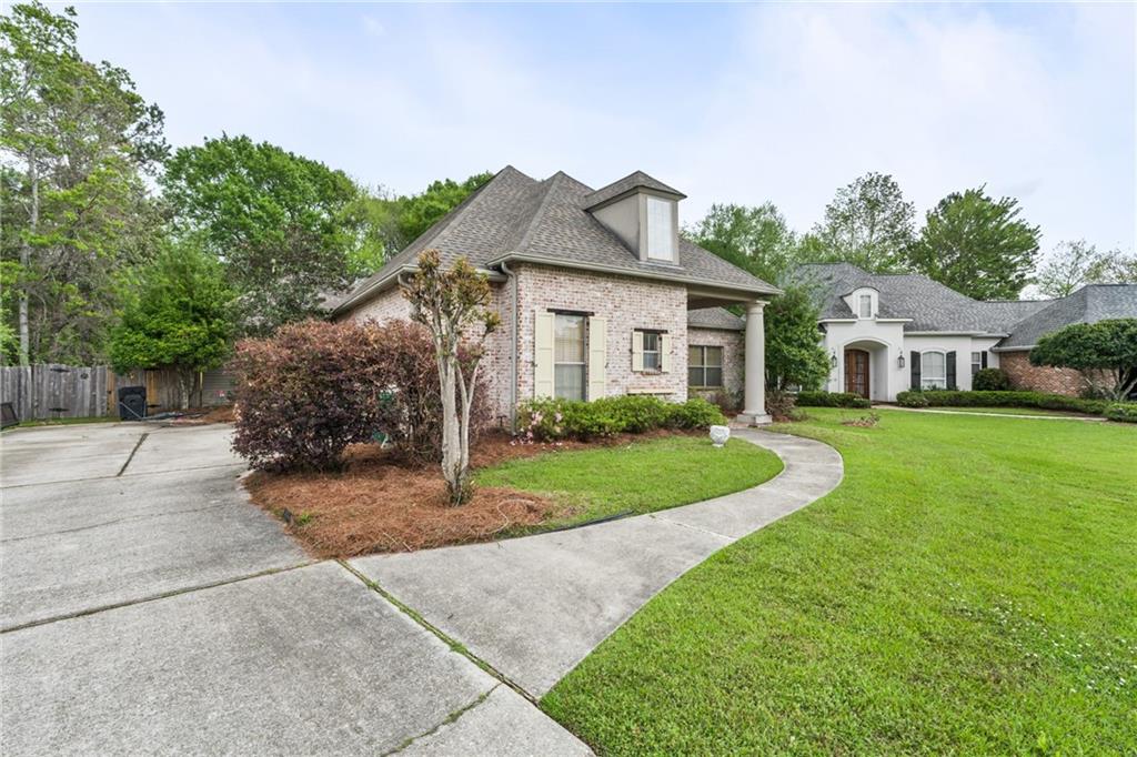 105 RED FOX RUN Boulevard