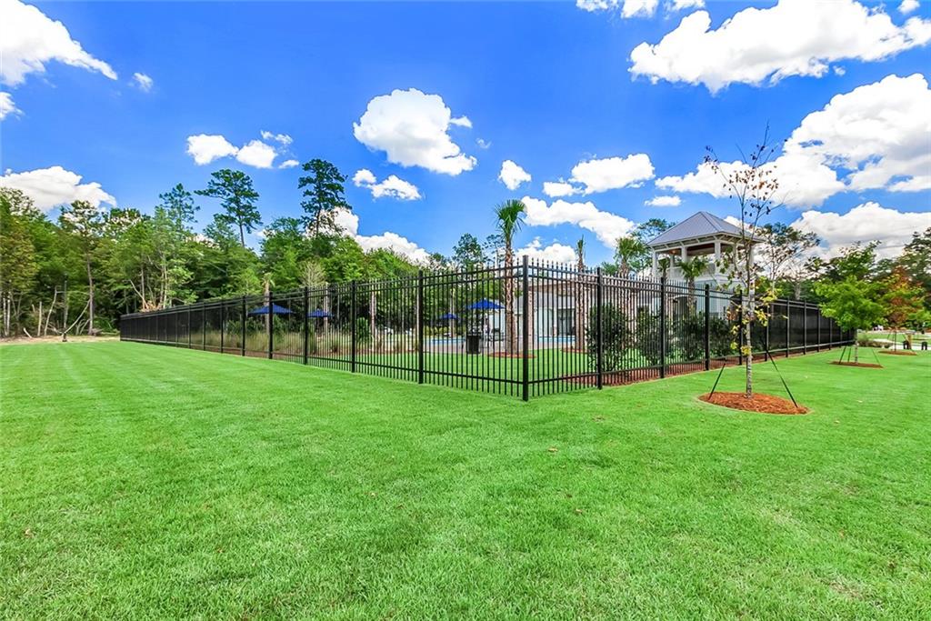 984 BEAUREGARD Parkway