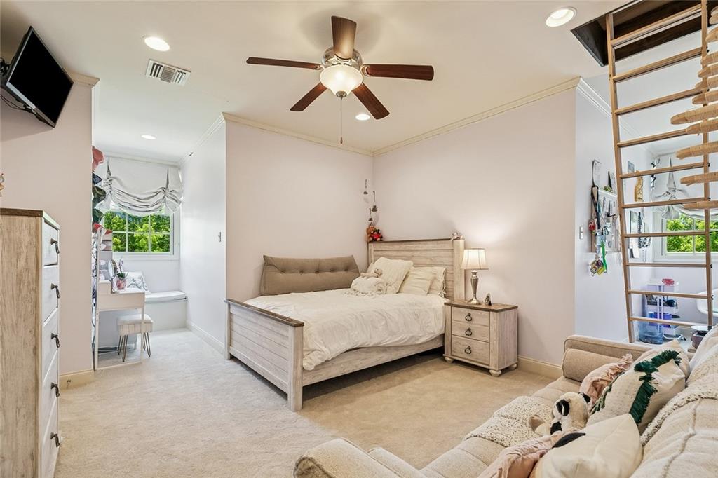 25 HUMMINGBIRD Road