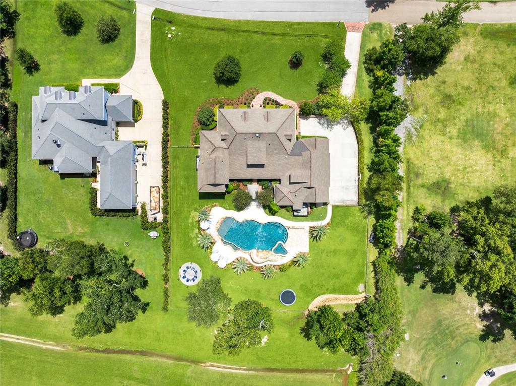 25 HUMMINGBIRD Road