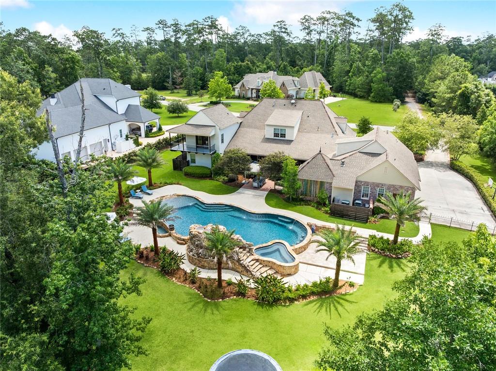 25 HUMMINGBIRD Road