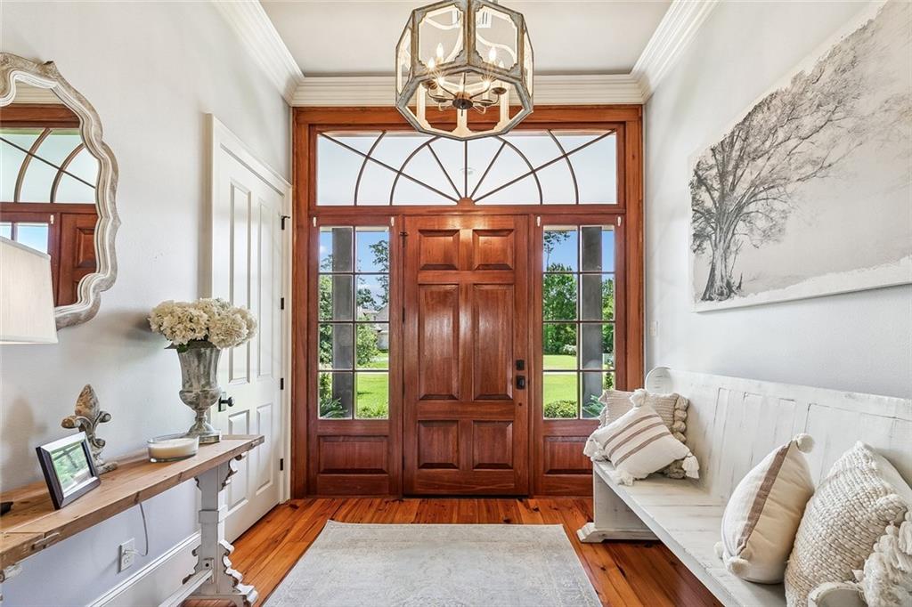 25 HUMMINGBIRD Road