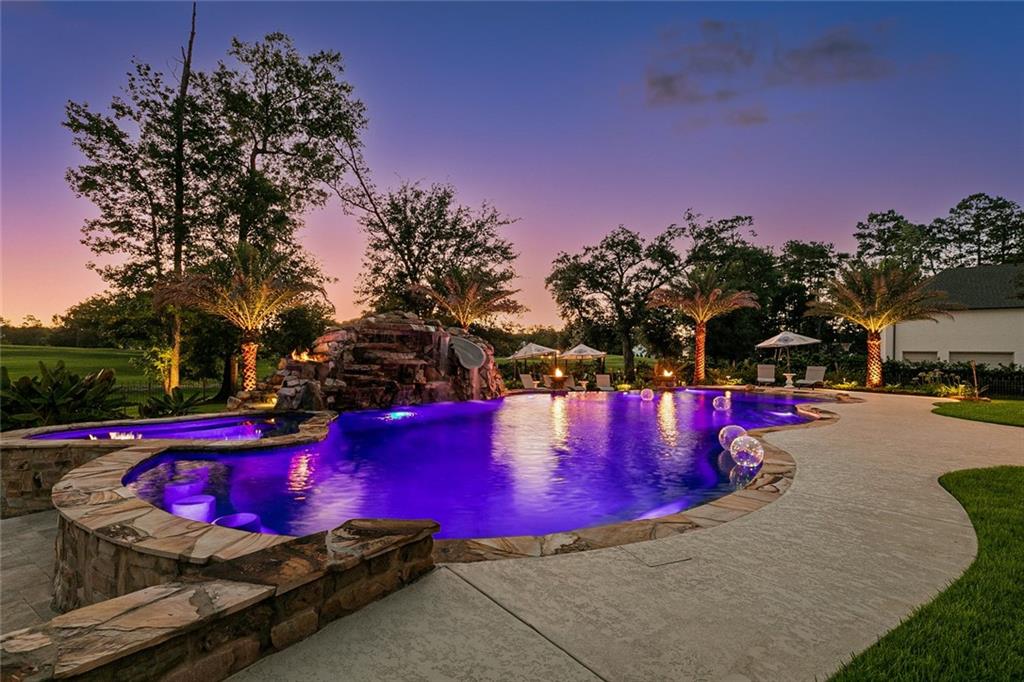 25 HUMMINGBIRD Road