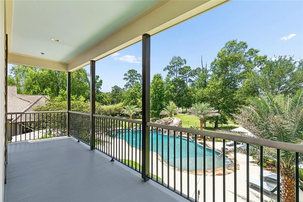 25 HUMMINGBIRD Road