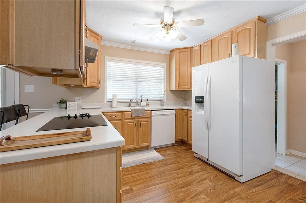 223 ROBIN HOOD Drive