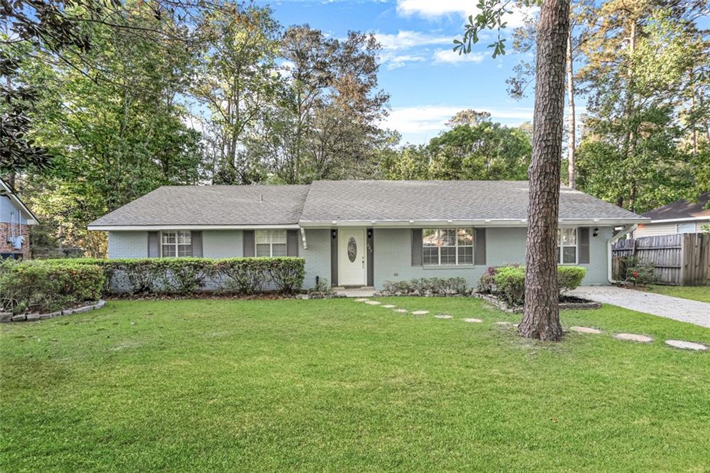 223 ROBIN HOOD Drive