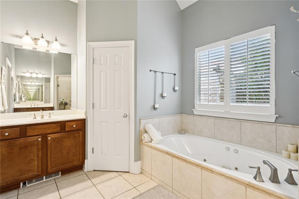 142 ACADIAN Lane