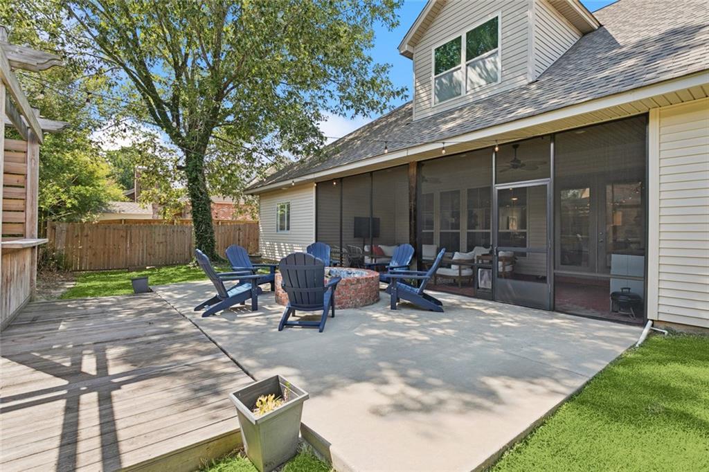 142 ACADIAN Lane