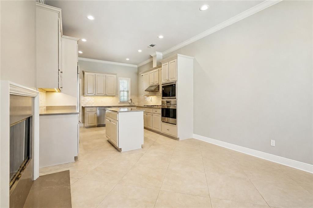 768 LIBBY Lane