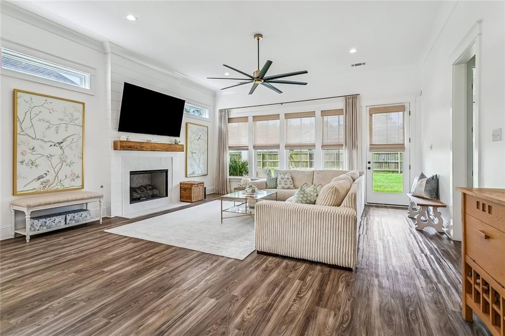 3034 MOSS POINT Lane