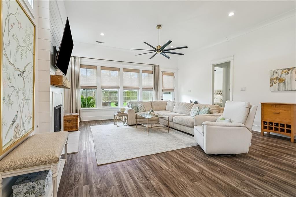 3034 MOSS POINT Lane