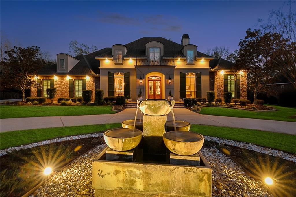 518 NORTHWOODS Drive