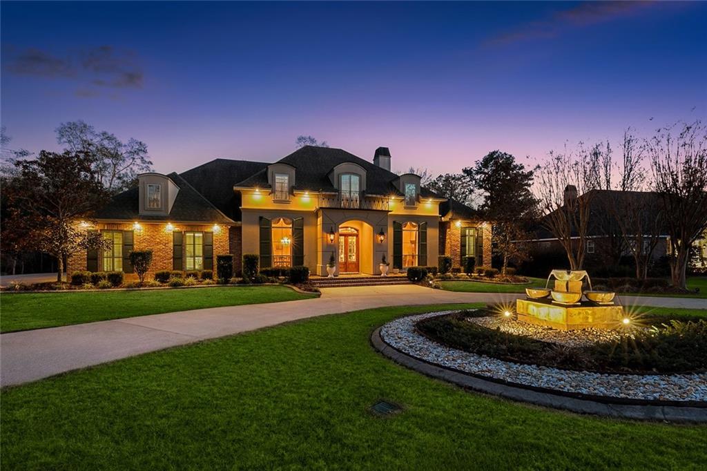 518 NORTHWOODS Drive