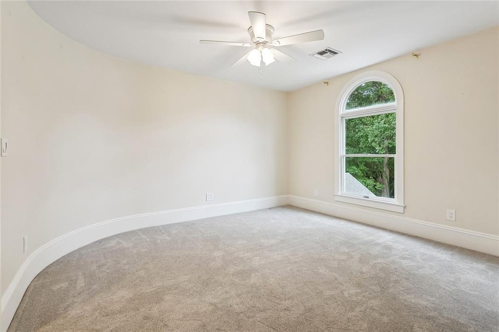 9 MAGNOLIA GARDENS Drive
