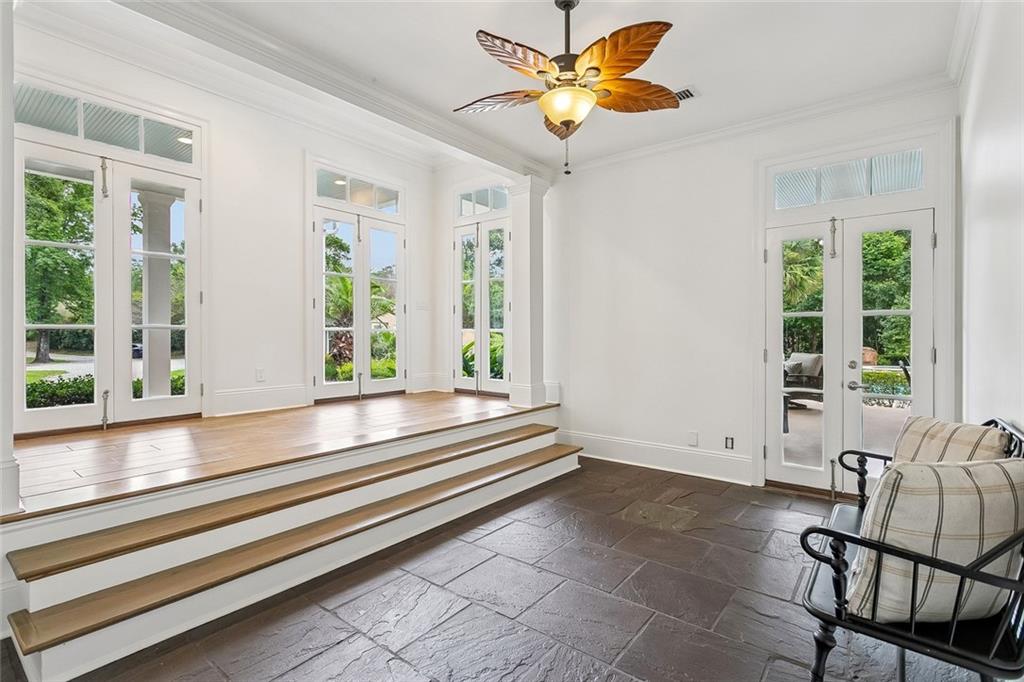 9 MAGNOLIA GARDENS Drive