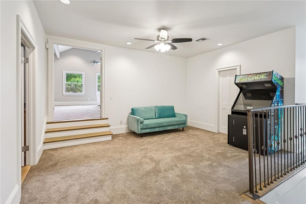9 MAGNOLIA GARDENS Drive