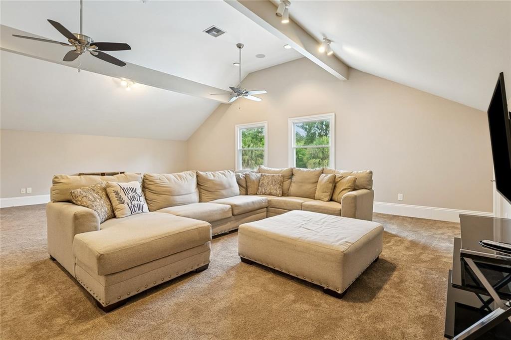 9 MAGNOLIA GARDENS Drive