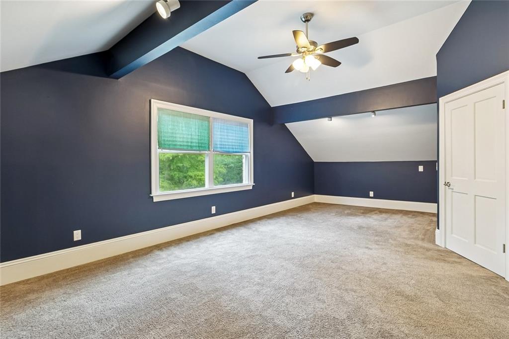 9 MAGNOLIA GARDENS Drive