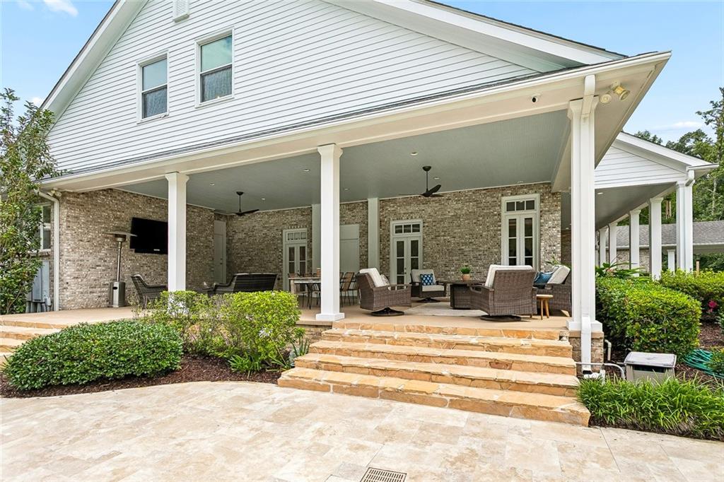 9 MAGNOLIA GARDENS Drive