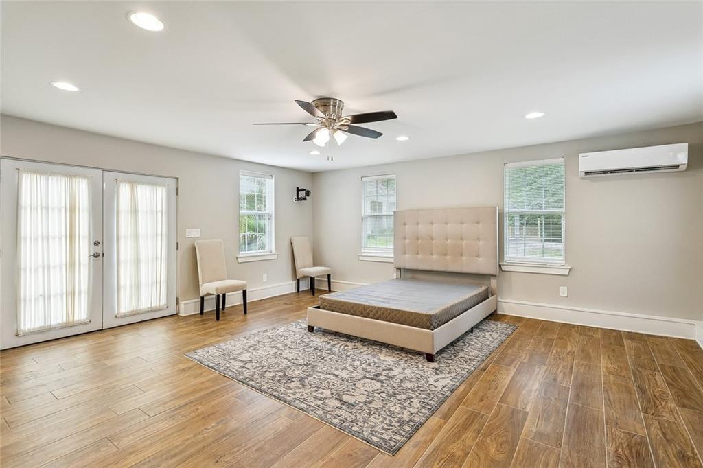 9 MAGNOLIA GARDENS Drive