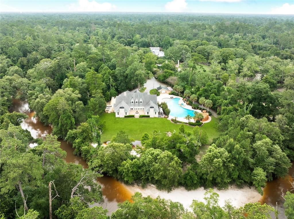 9 MAGNOLIA GARDENS Drive