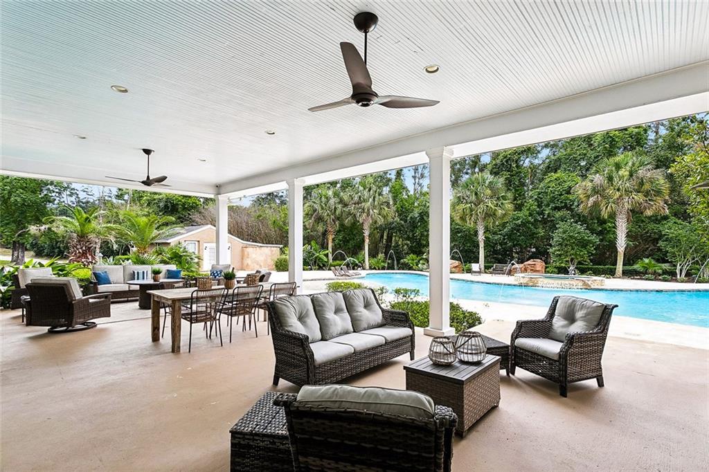 9 MAGNOLIA GARDENS Drive