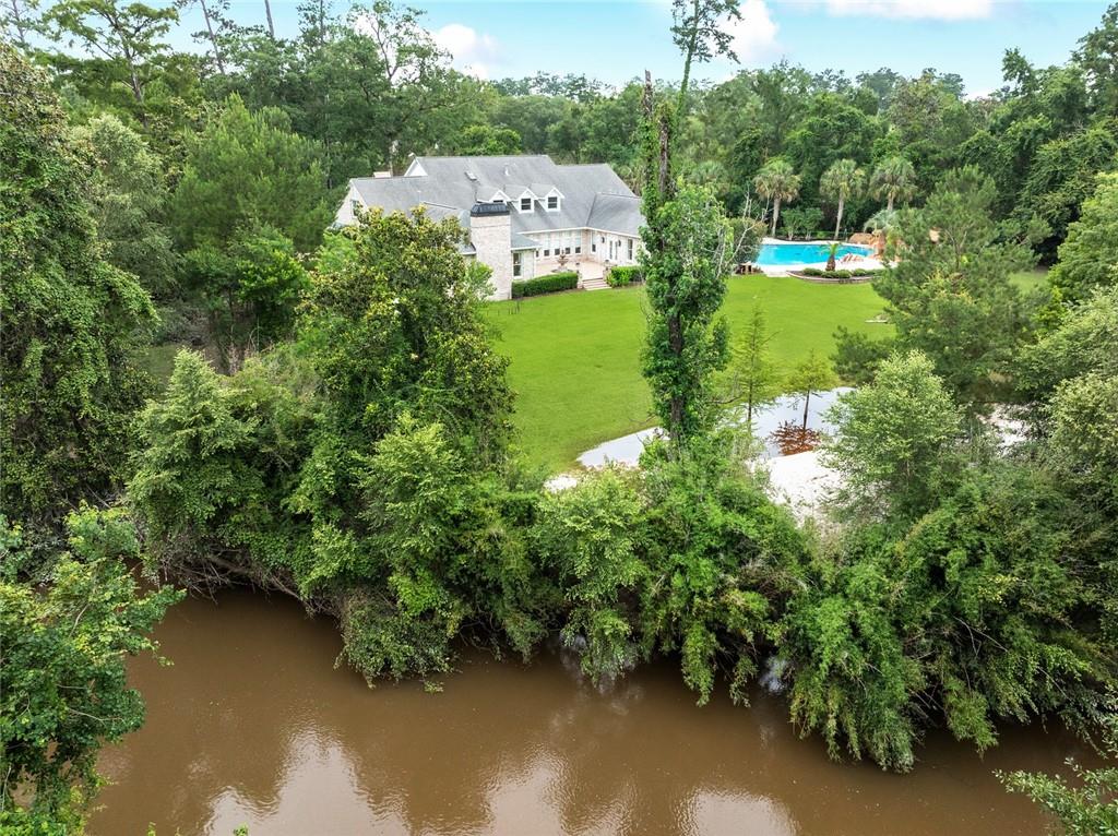 9 MAGNOLIA GARDENS Drive