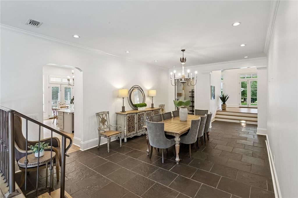 9 MAGNOLIA GARDENS Drive