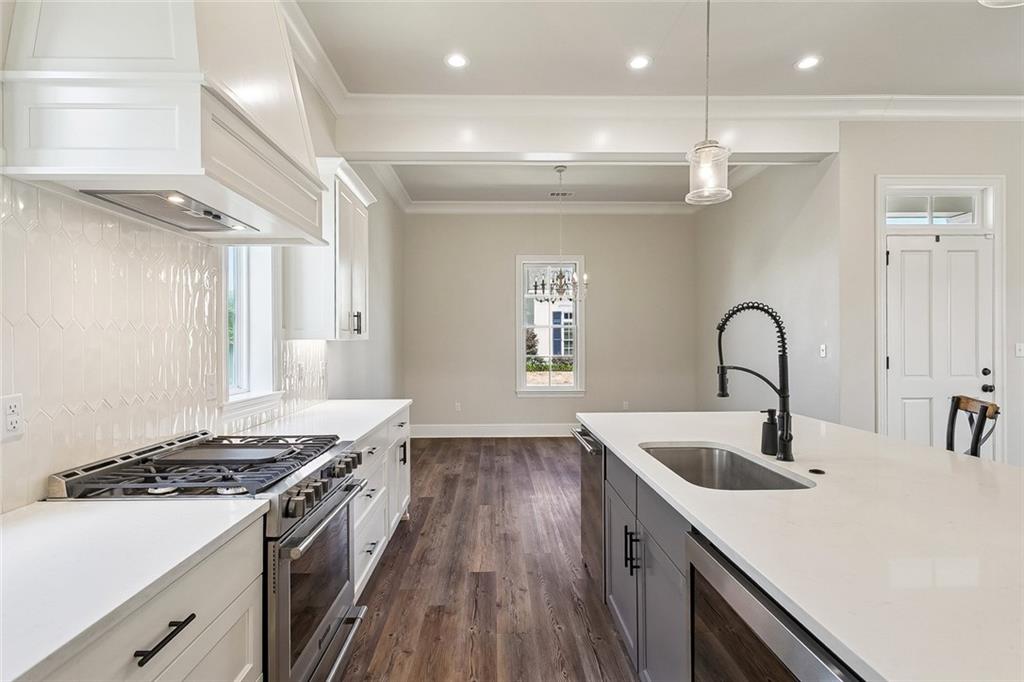 547 HOPSCOTCH Road