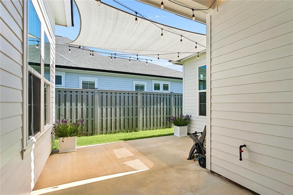 547 HOPSCOTCH Road