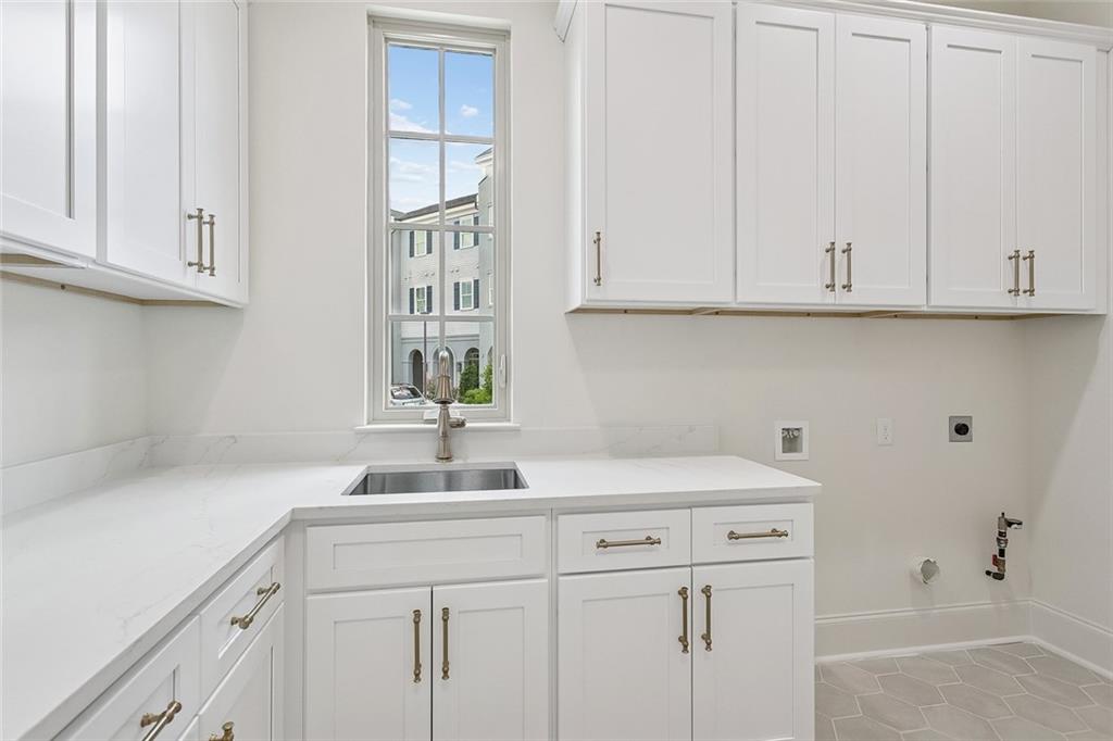 504 MOUNT HOPE Court