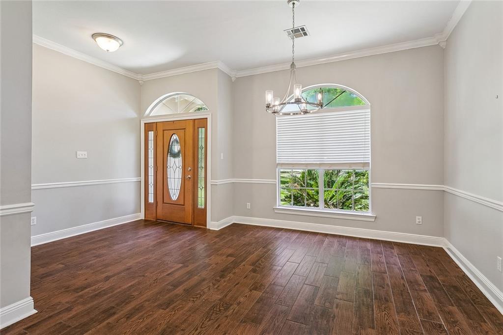 401 ORLEANS Avenue
