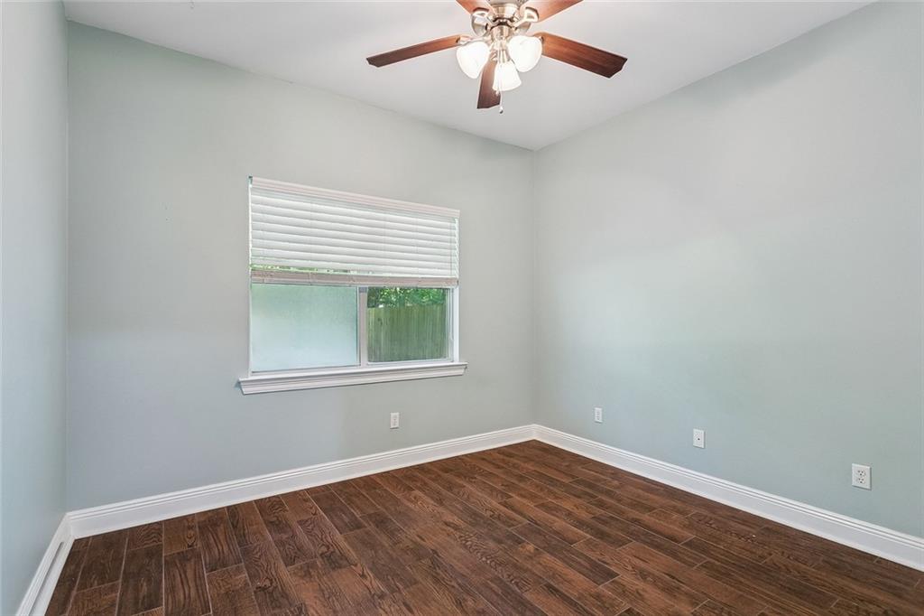 401 ORLEANS Avenue