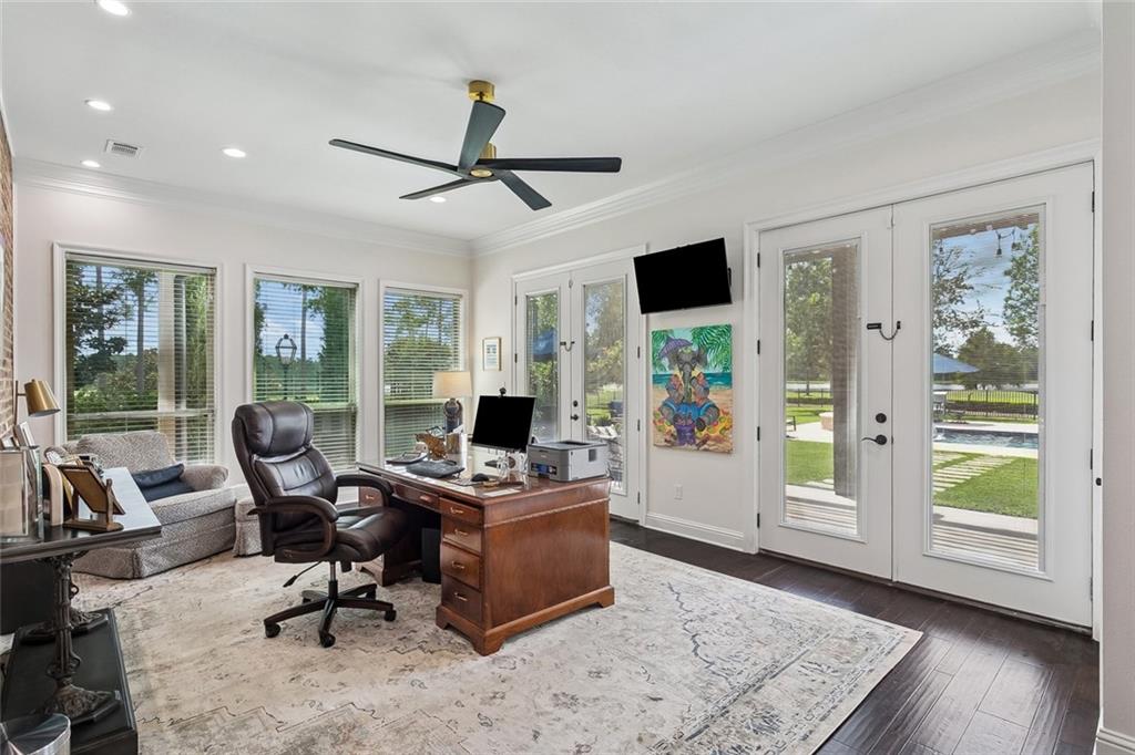 600 NORTHWOODS Drive