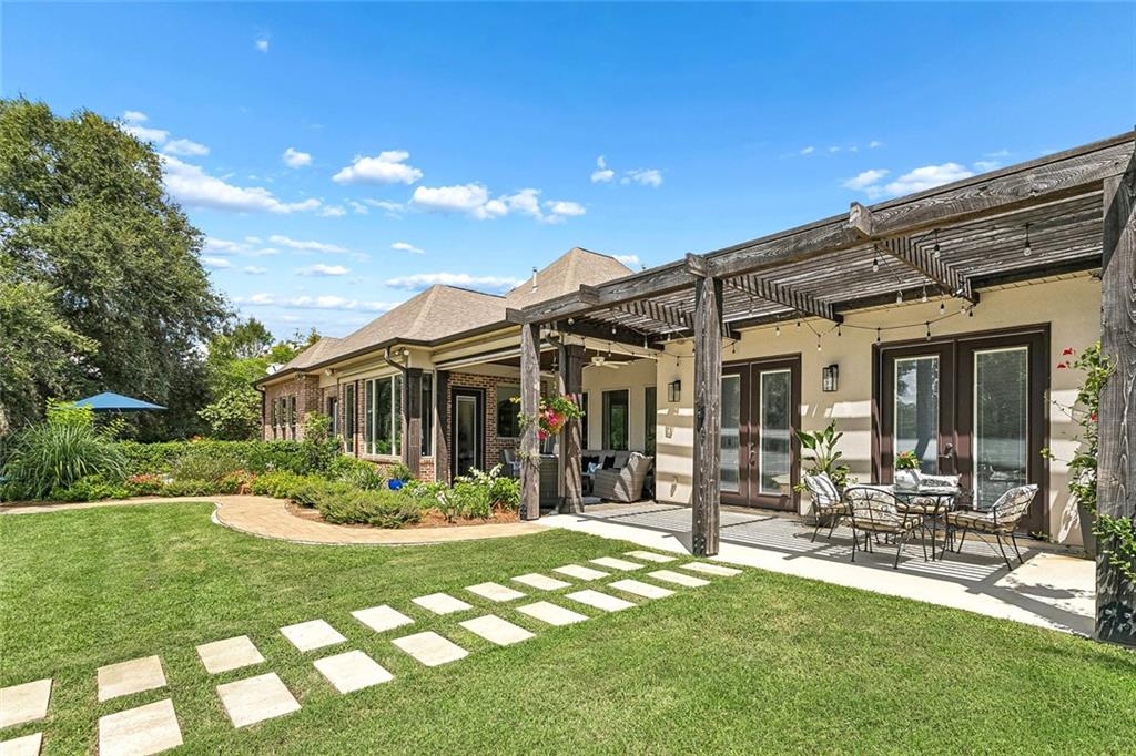600 NORTHWOODS Drive