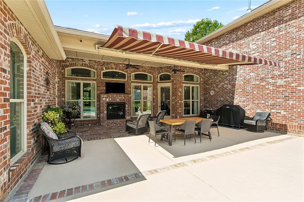 475 TRAILHEAD Drive