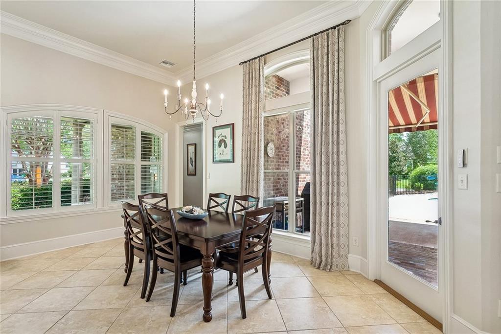475 TRAILHEAD Drive