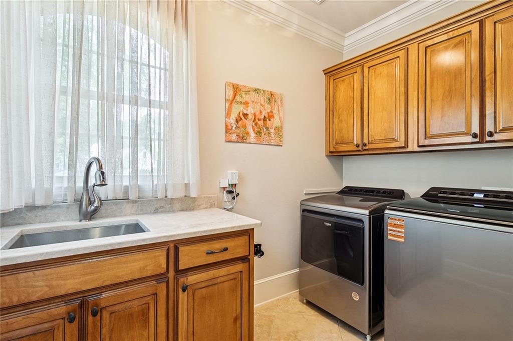 475 TRAILHEAD Drive