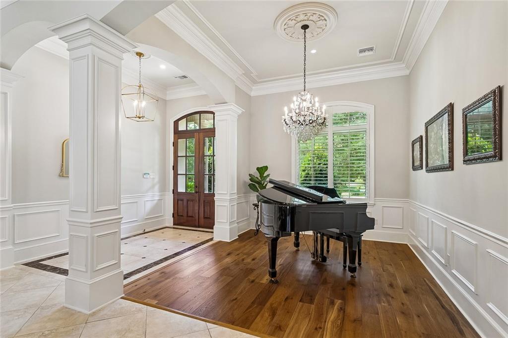 475 TRAILHEAD Drive