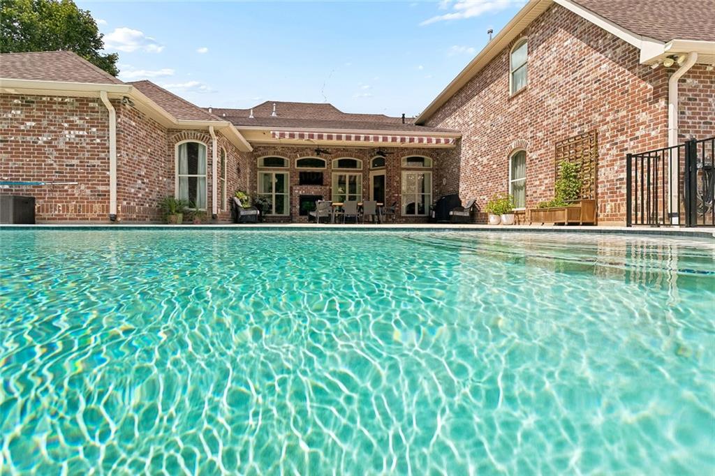 475 TRAILHEAD Drive