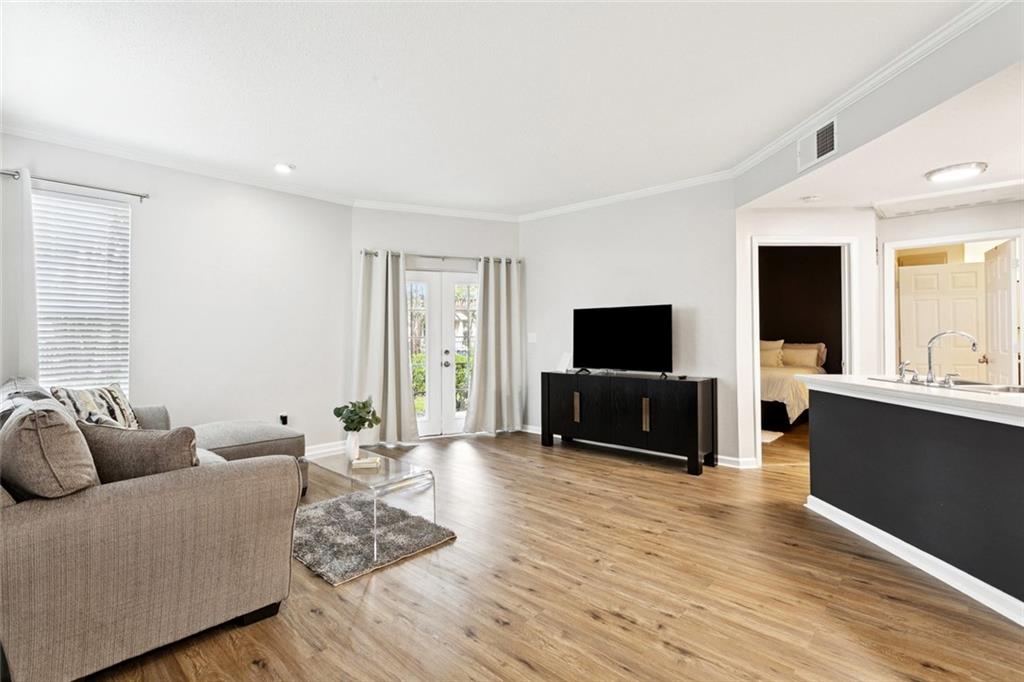 350 EMERALD FOREST Boulevard 6101