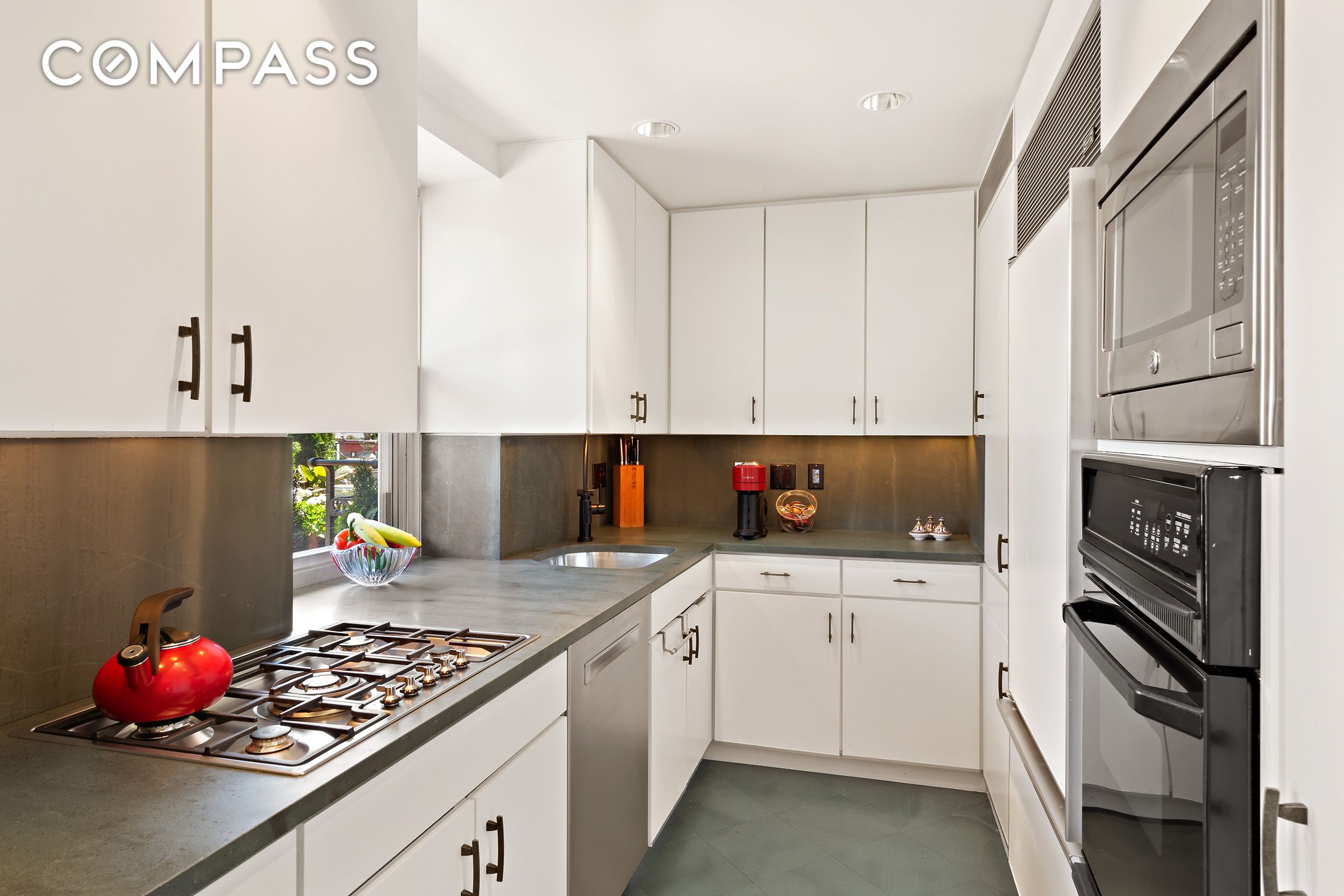 11 5th Avenue Unit 16N
